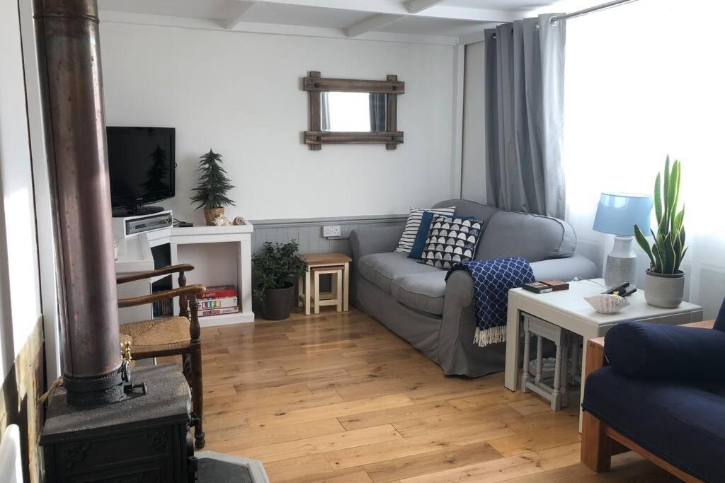 Dog Friendly Cottage 2 Mins To Beach With Hot Tub And Zappi Ev Lessingham Extérieur photo