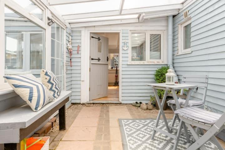 Dog Friendly Cottage 2 Mins To Beach With Hot Tub And Zappi Ev Lessingham Extérieur photo